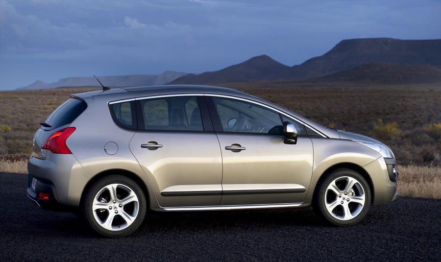  Peugeot 3008 2010 года  (фото 36 из 148)